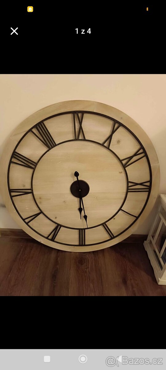Nástěnné hodiny