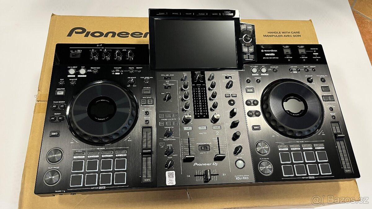 DJ konzole Pioneer XDJ-RX3