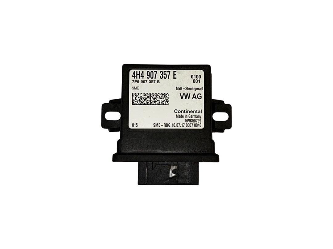 Řídící jednotka sklonu světel 4H4907357E Audi A6 C7 4G 2018