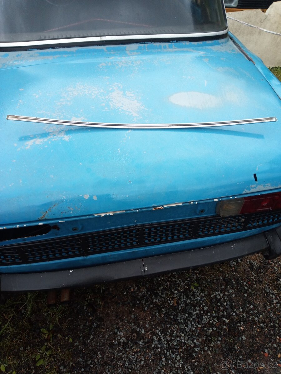 Škoda 100