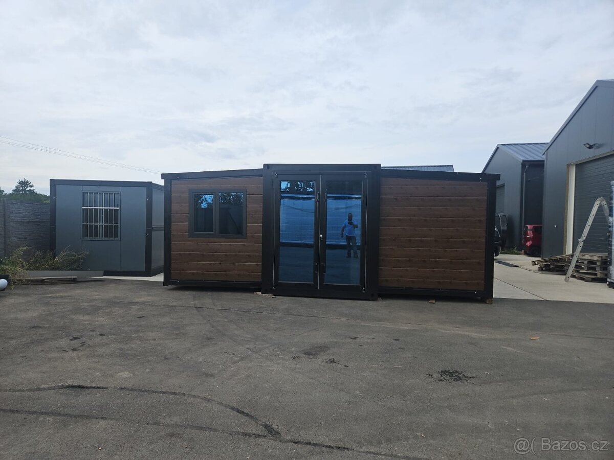 Tiny house