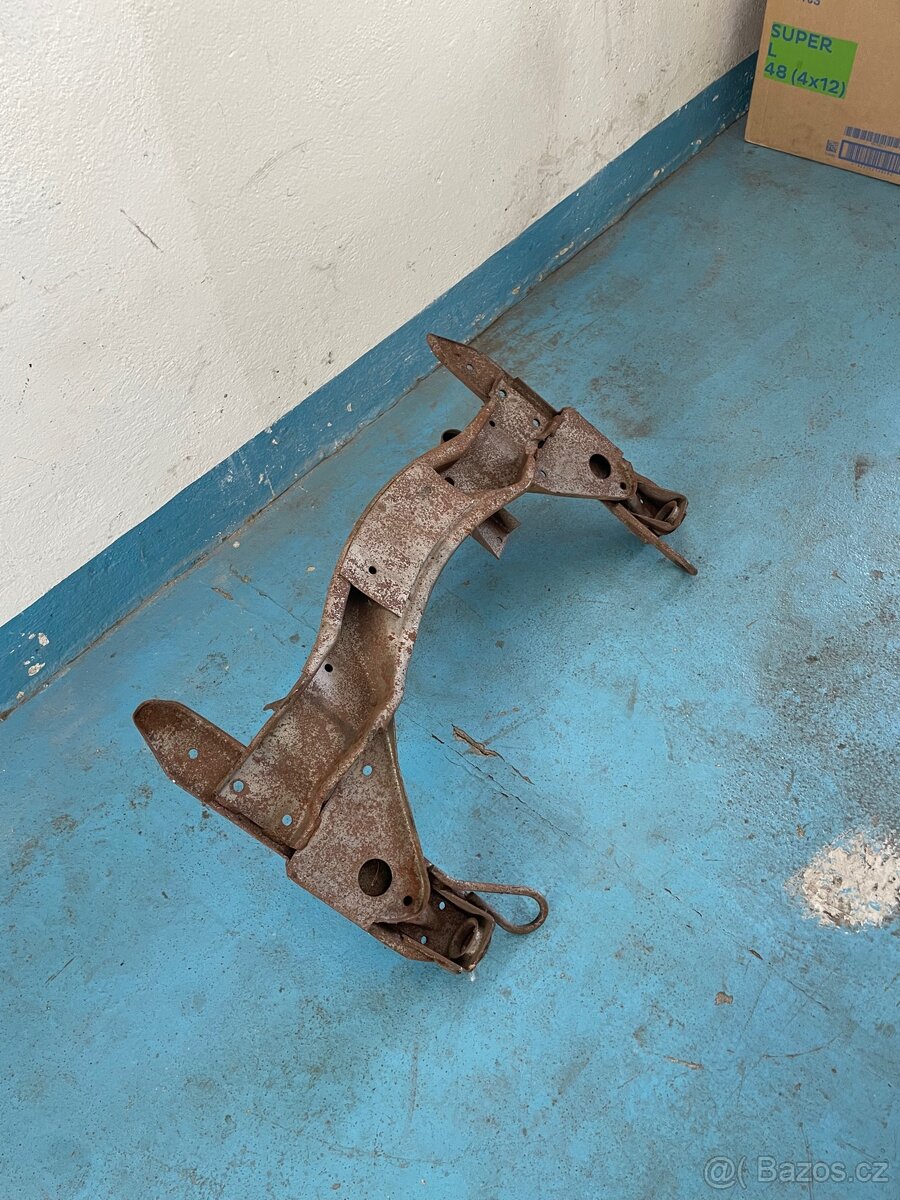 Přední nápravnice z bmw e10 1502-2002