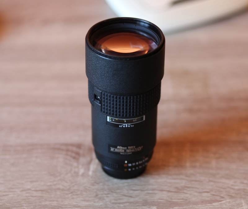 Nikon AF 180mm f/2,8 D
