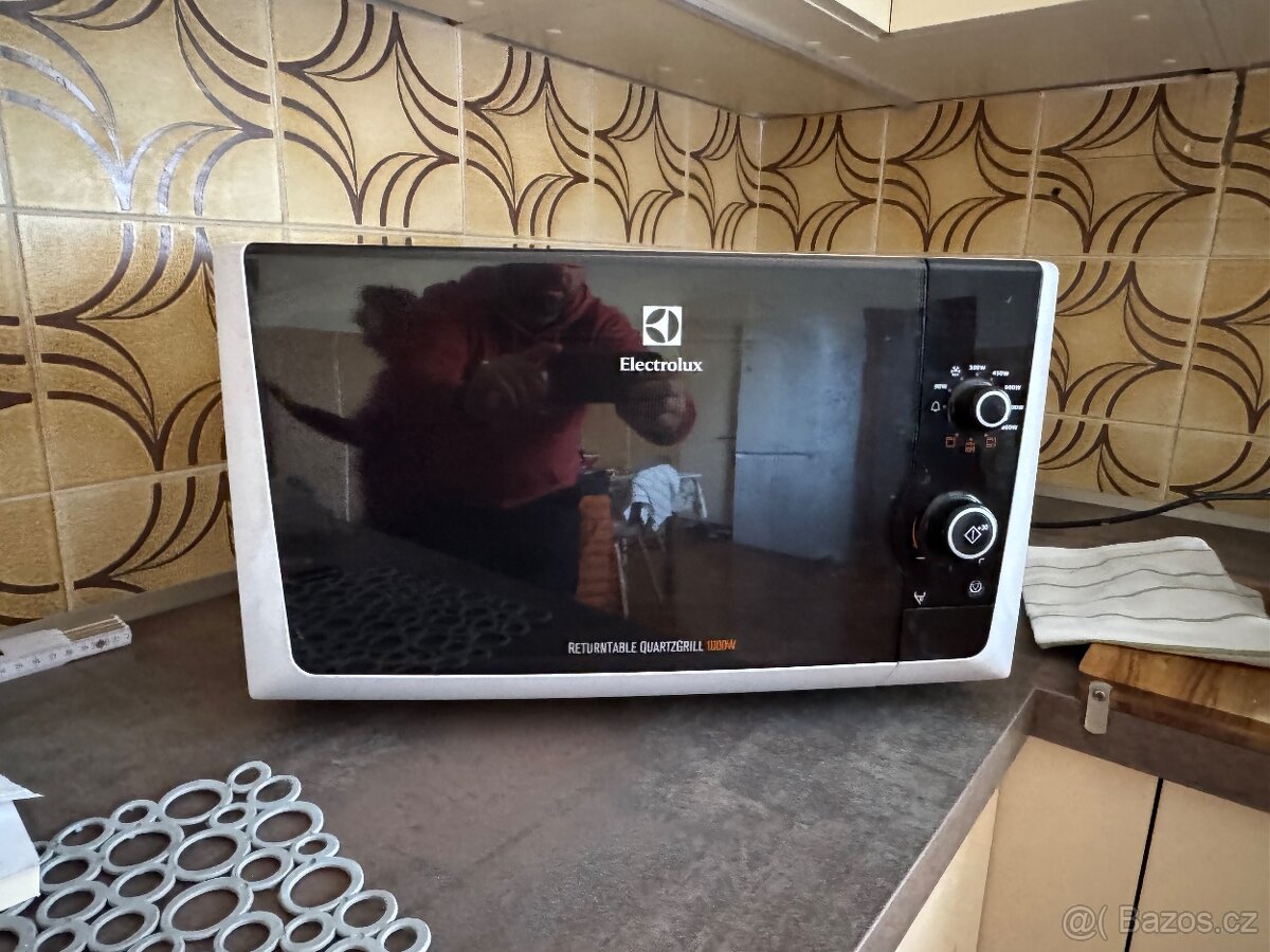 Electrolux EMS 21400 S hezky stav