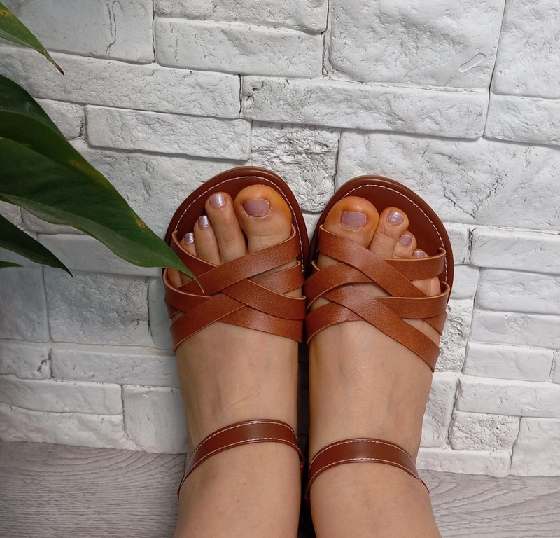 dvoje páskové nové boty vel 43