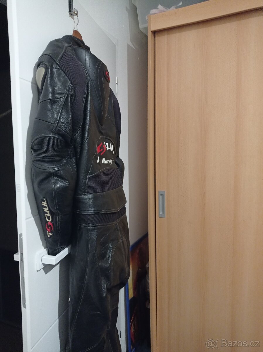 Dvoudílná kožená kombinéza