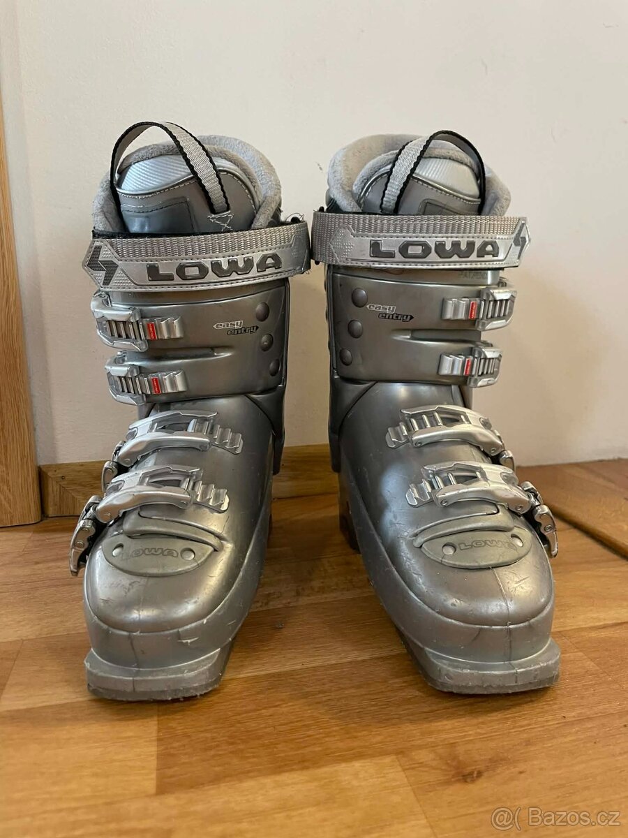Dámské lyžáky Lowa (vel. 38)