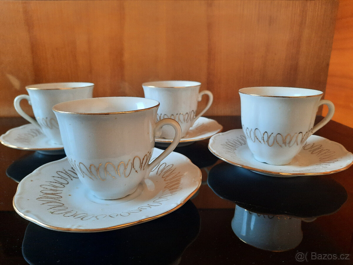 Starožitné čajové hrnky