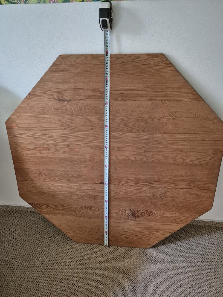 Deska jídelního stolu