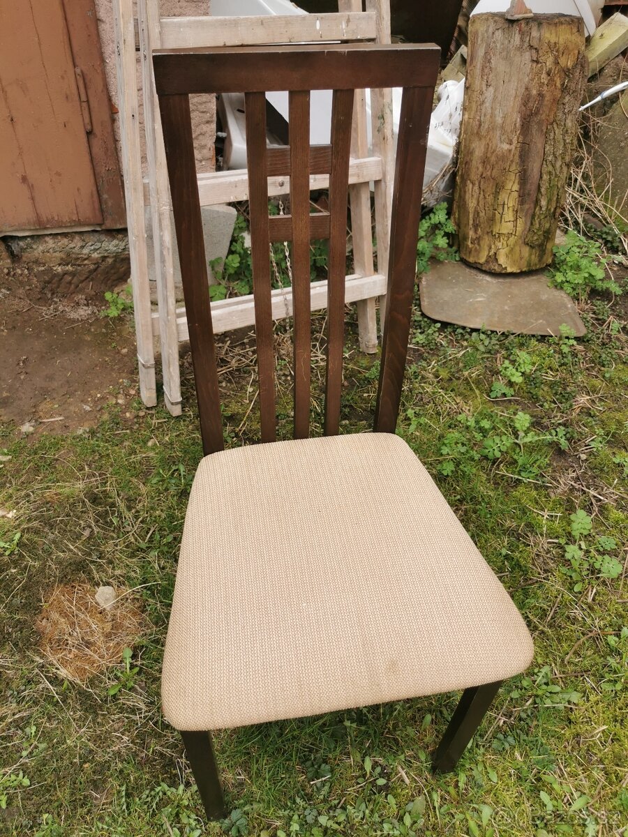 Nabízím židle za odvoz