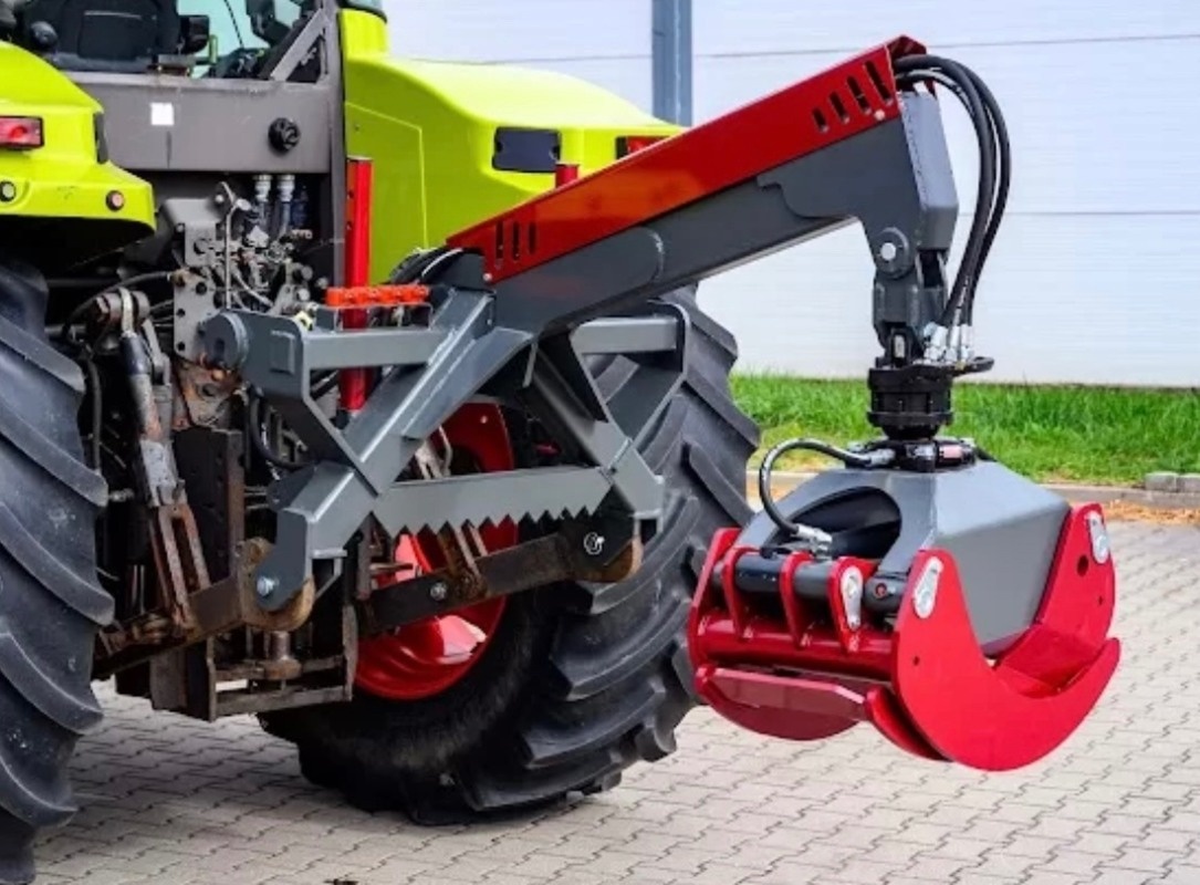 Hydraulické kleště na kulatinu