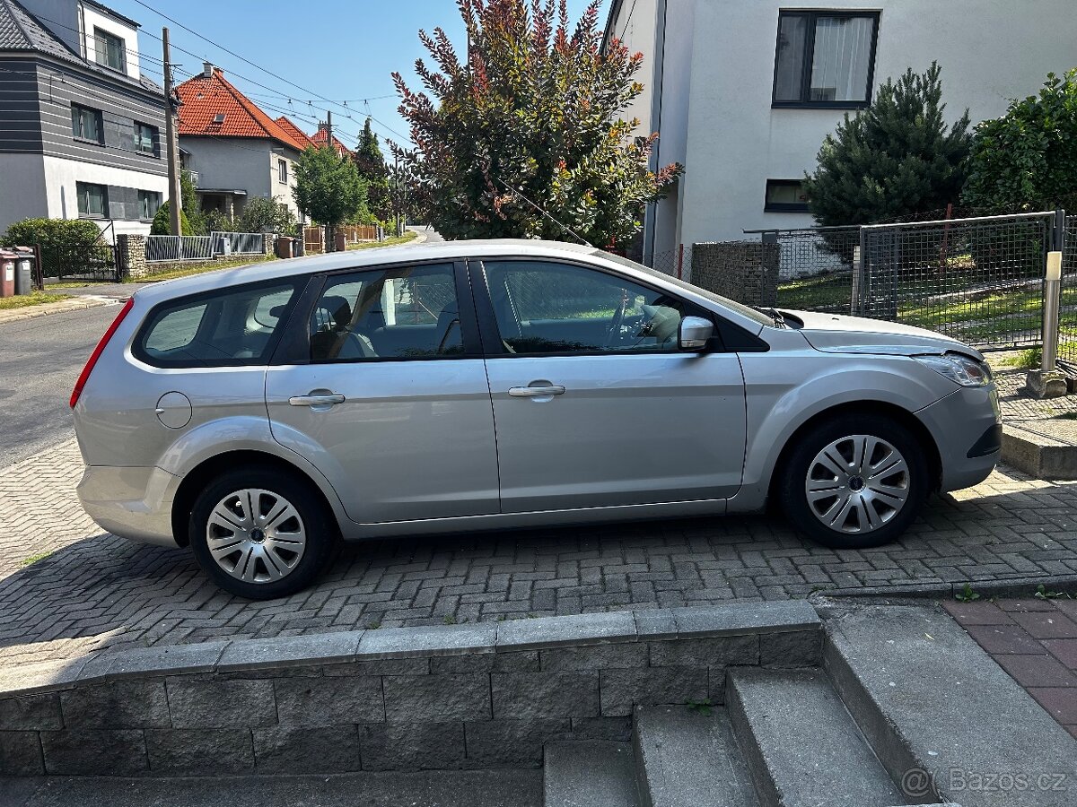 Ford Focus 1.6 benzin