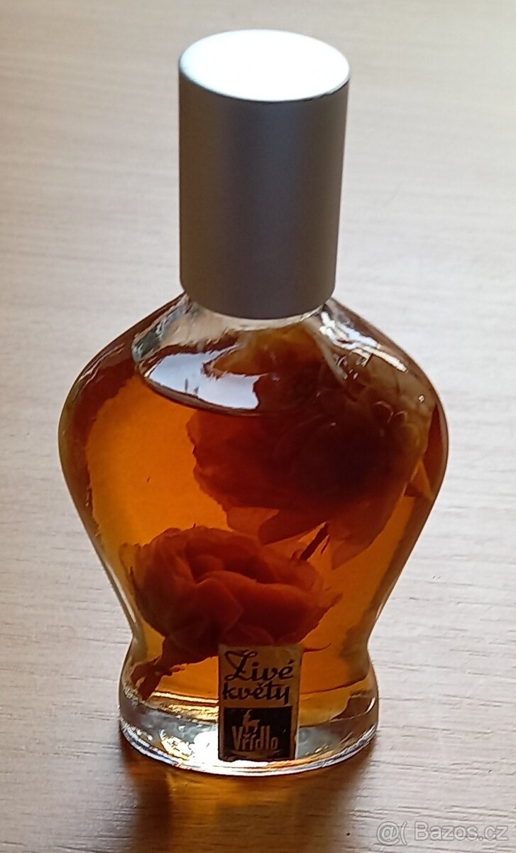 Retro parfém živé květy Vřídlo K.Vary