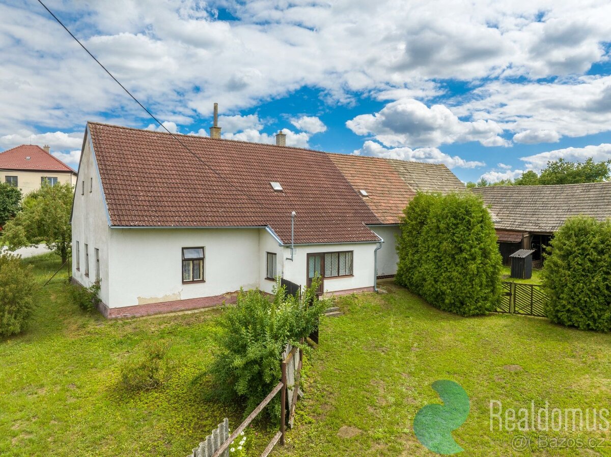 Prodej, zemědělská usedlost, dispozice 3+1, Předín, okres Tř