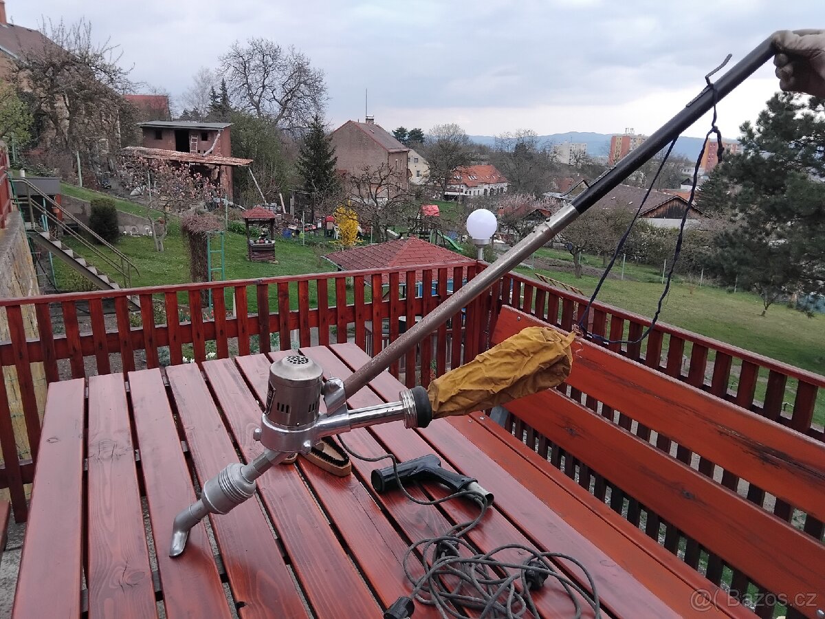 Starožitný multifunkční vysavač Kadett