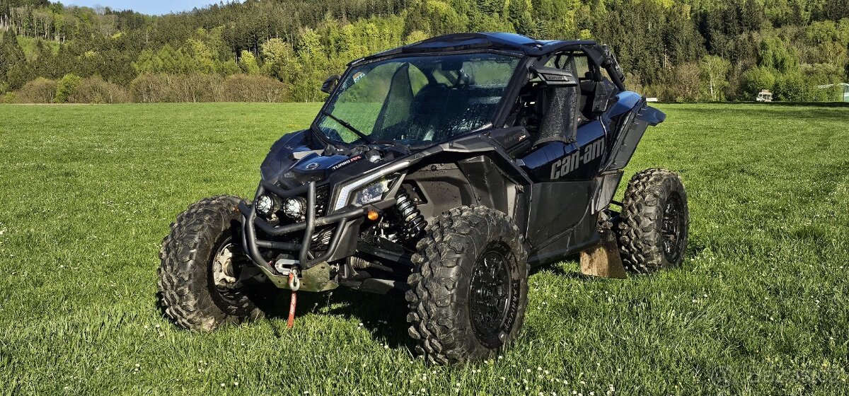 Can Am Maverick X3 XRS Turbo RR černý, model 2023