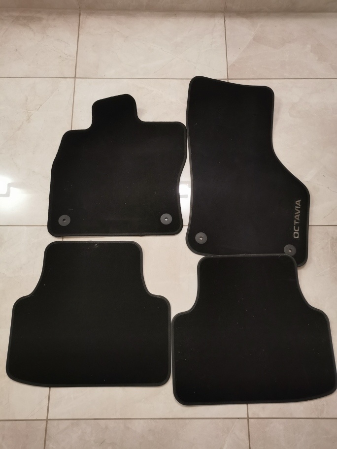 Koberečky Škoda originál Octavia 3 textil