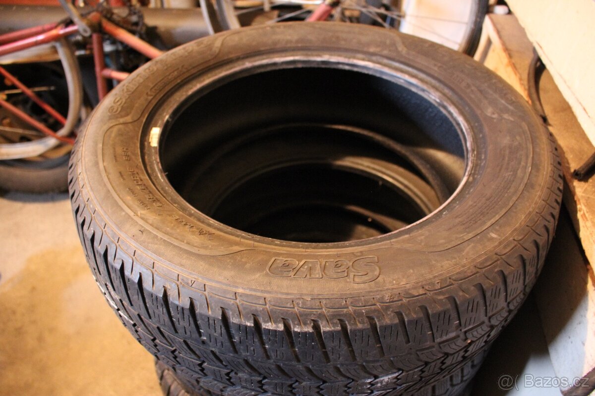 Zimní pneu Sava Eskimo HP2 215/60/R16