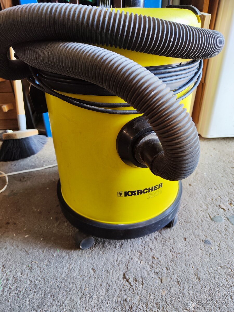 Průmyslový vysavač Karcher 2201