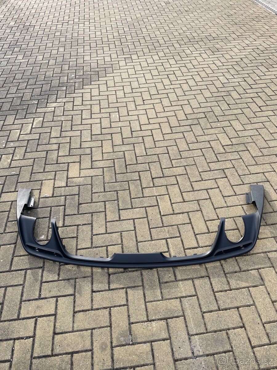 Zadní diffusor / valanční panel pro Ford Mustang 2015+