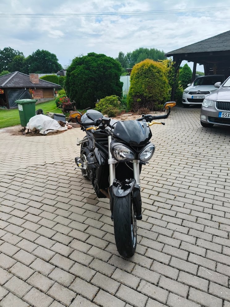 Triumph 765 S
