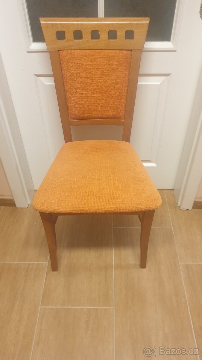 Jídelní židle KT 21 dřevěná oranžová
