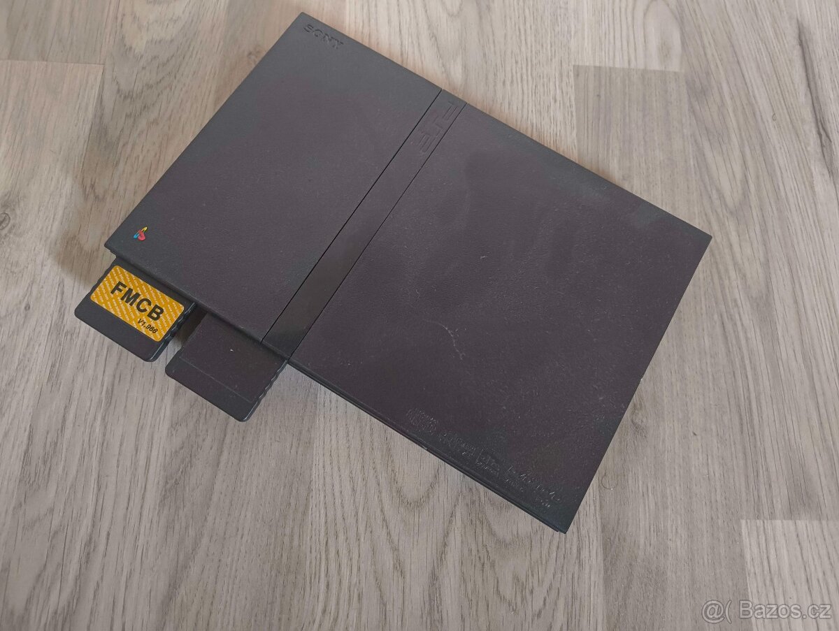 Prodám PlayStation 2 Slim (SCPH-70004) + 2 ovladače