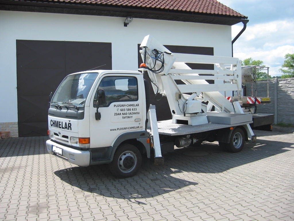 Prodám plošinu Nissan Cabstar