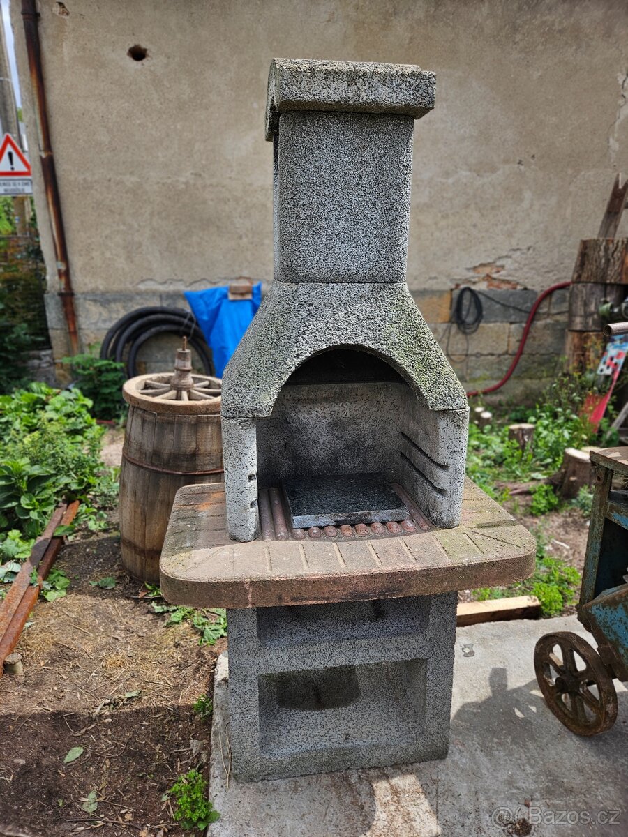 Betonový gril