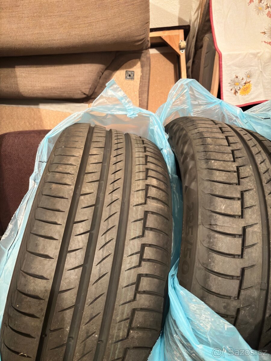 NOVÉ Pneu 235/50 R19