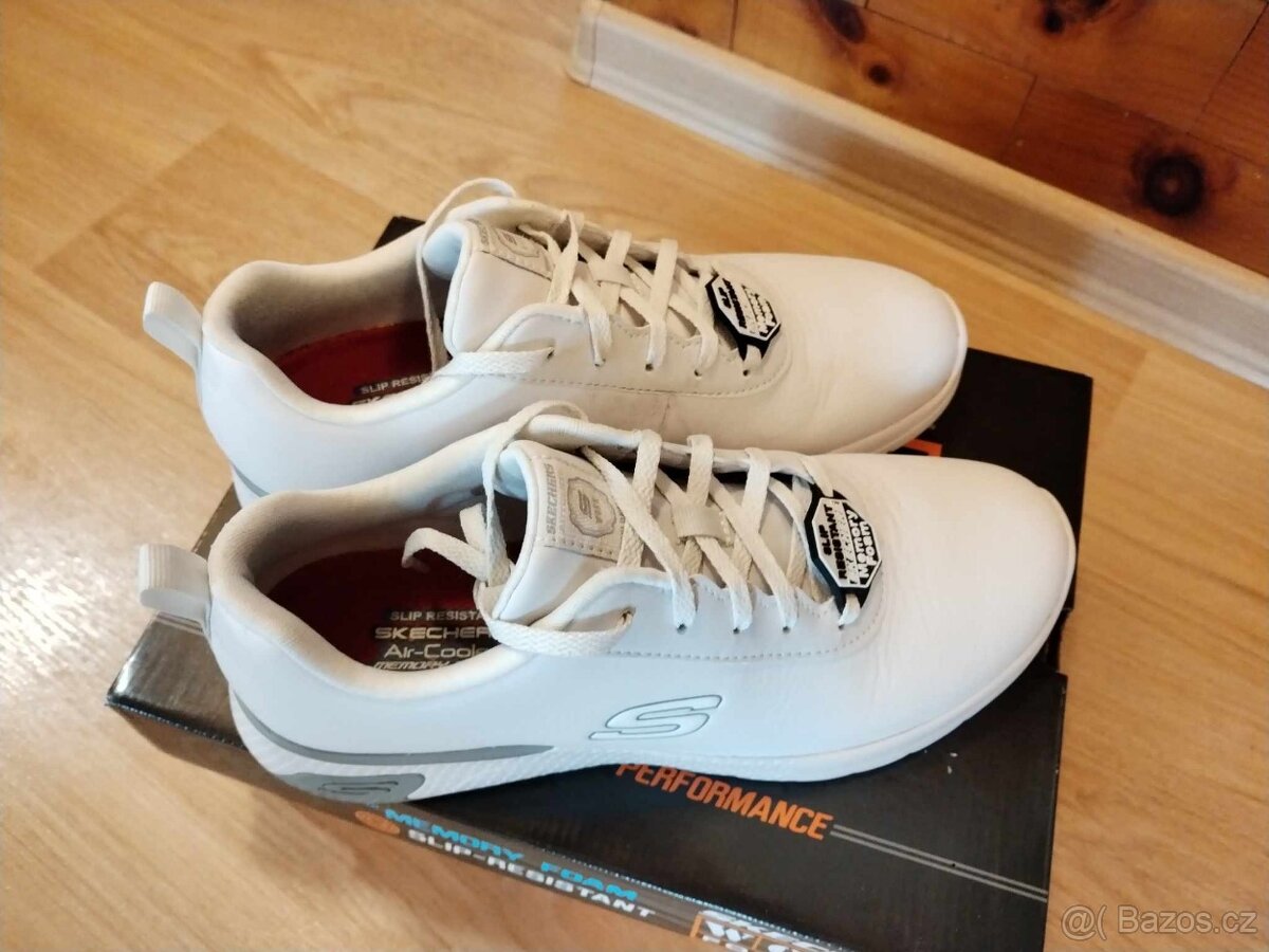 dámské kožené tenisky Skechers