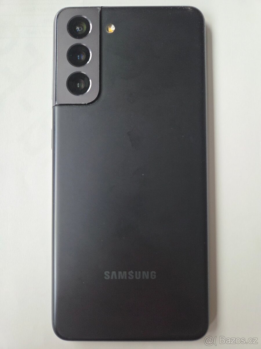 Samsung S21 na díly