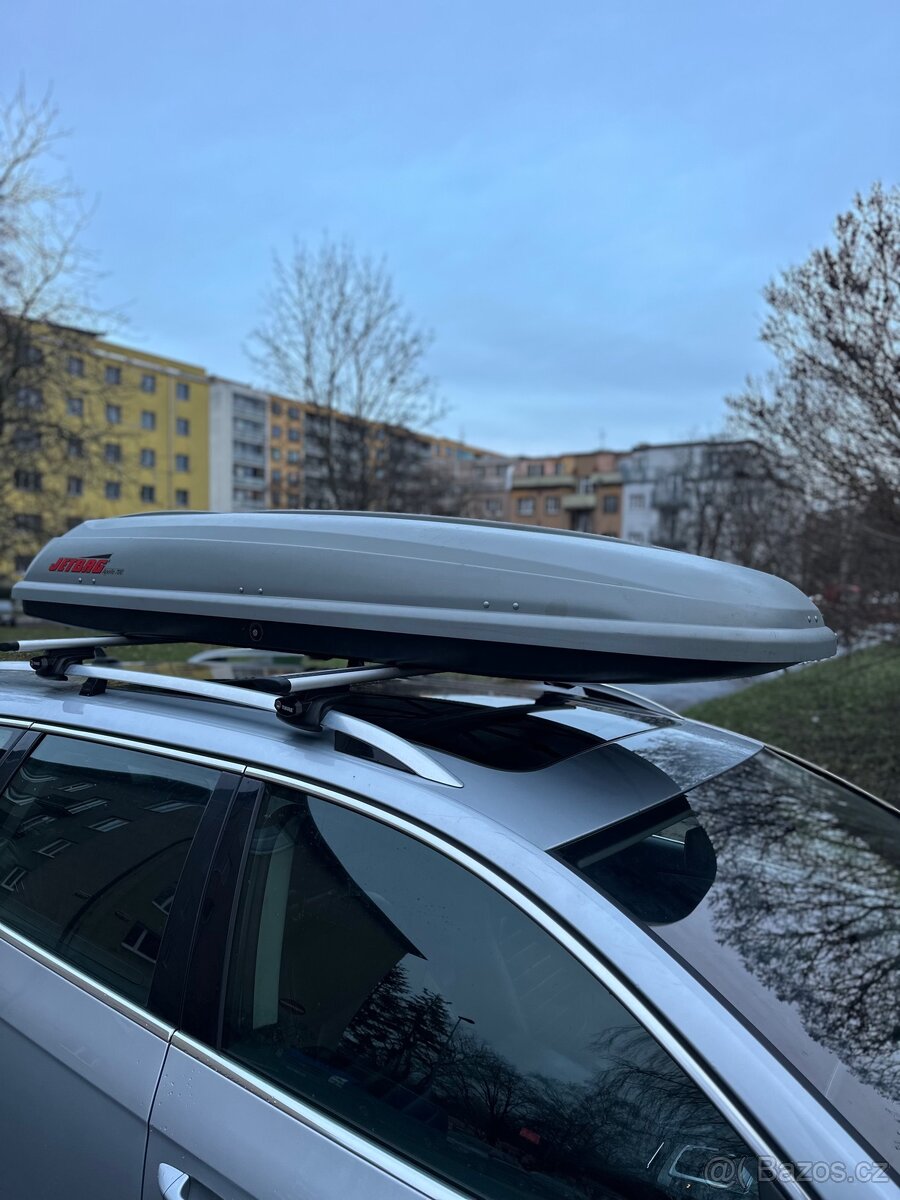 Pronájem střešních boxů Thule Apollo 700