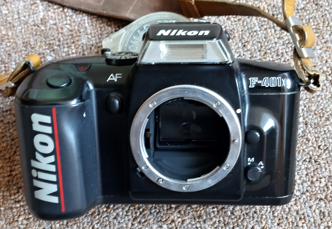 Fotoaparát Nikon F-401x