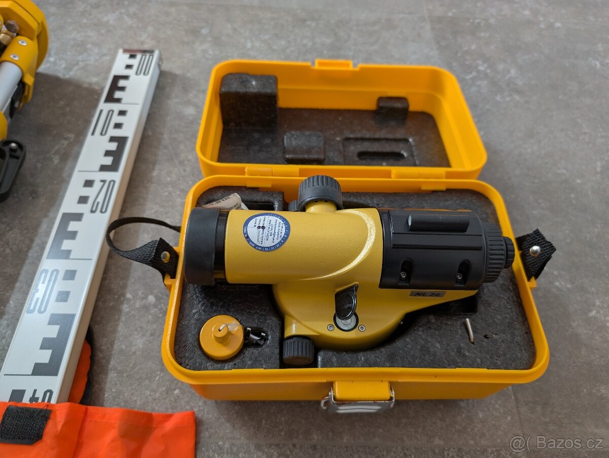 Nivelační přístroj SOUTH NL26 + stativ + lať 5 m