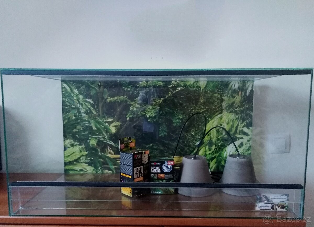 Terárium 80x40x40 + vybavení