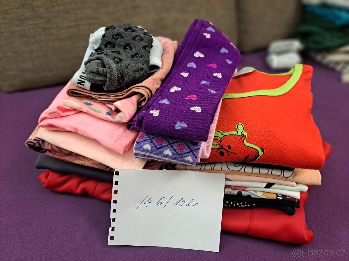 Mix oblečení dívka 146/152