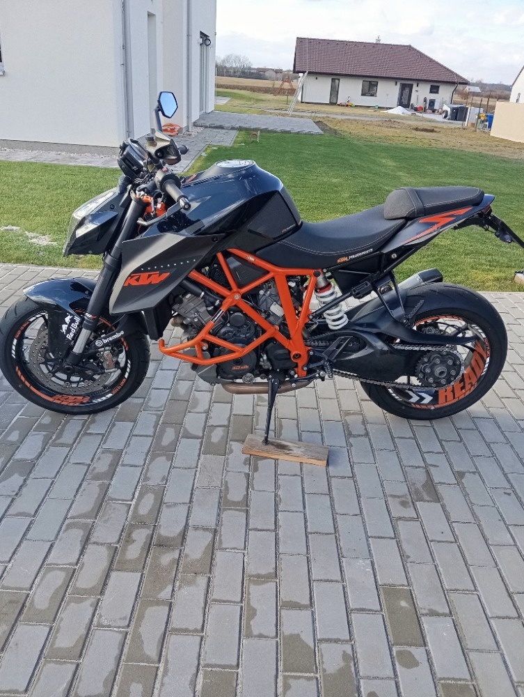 KTM 1290 SUPERDUKE R