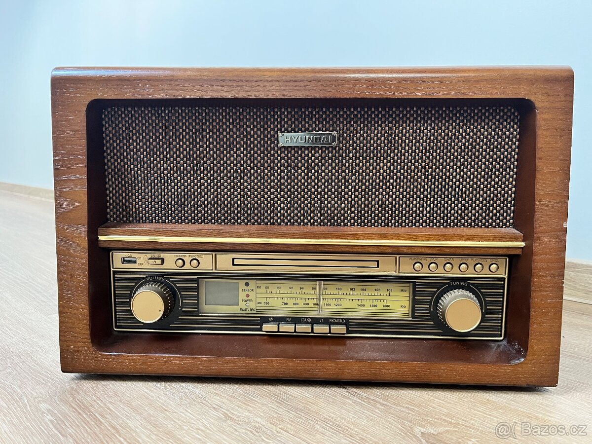 Hyundai retro gramofon