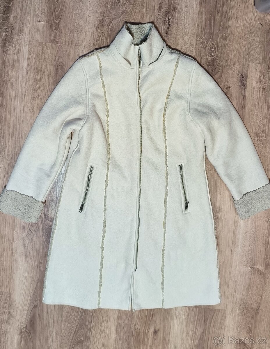 Dlouhý kabát vel. S