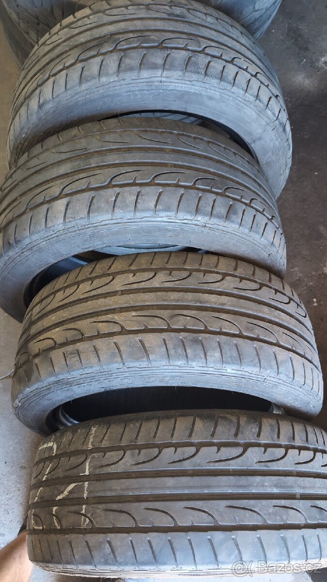 Dunlop 215/45 R16