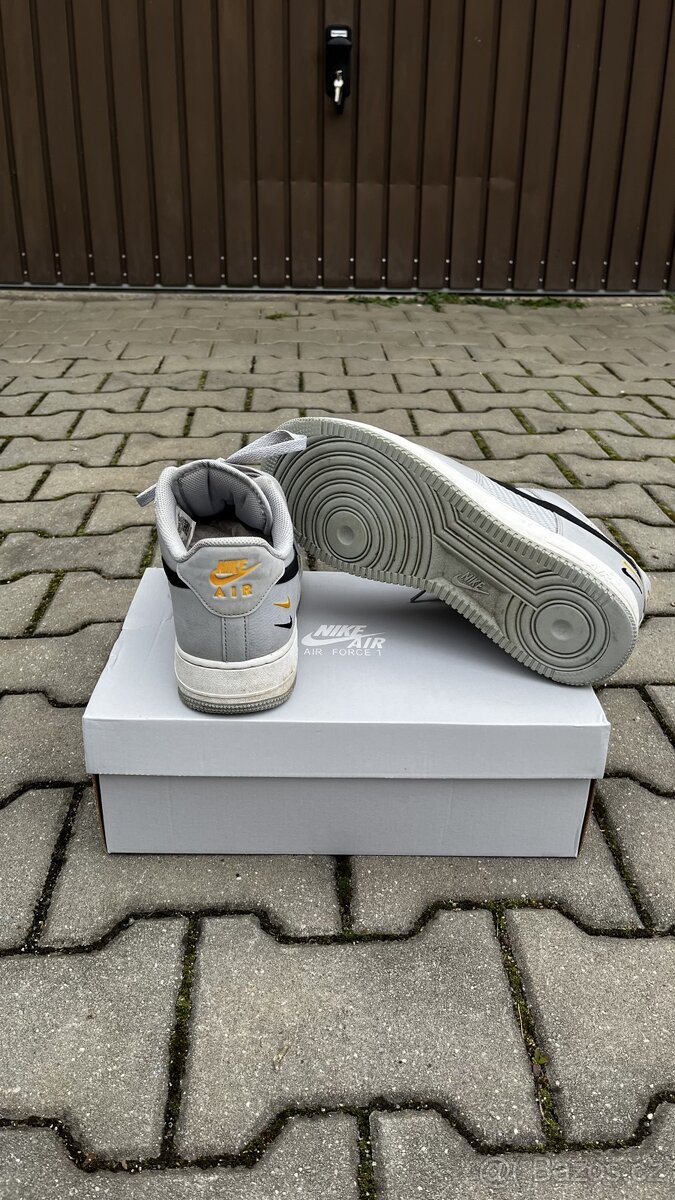 Boty Nike air force 1 - barva šedá (45,5 eu)