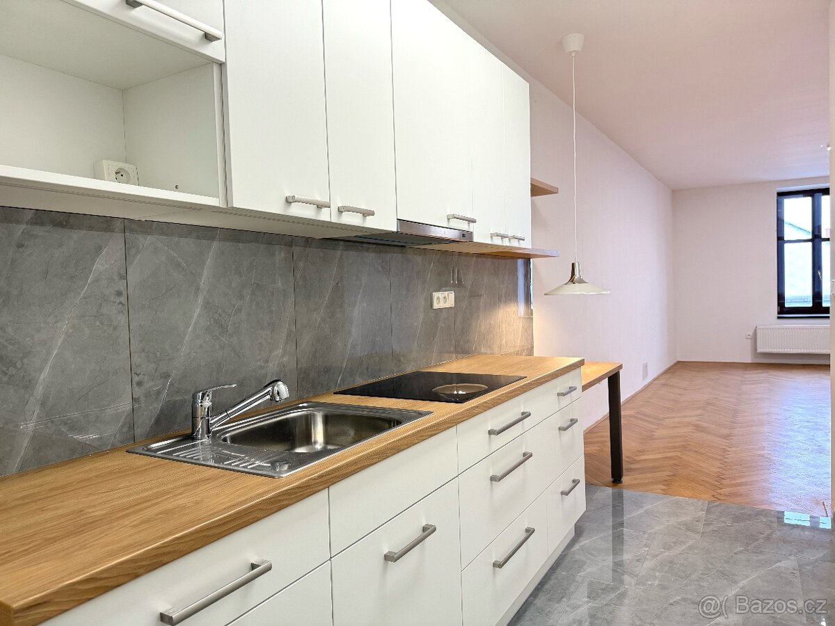 Pronájem bytu 1+kk, 47 m², Cihlářova, Moravská Třebová