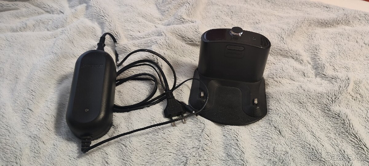 Nabíjecí stanice pro vysavač iRobot