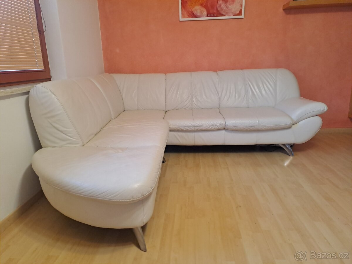 Kožená rohová sedačka z pravé kůže