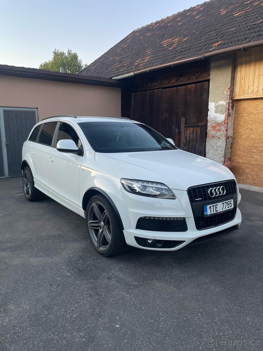 Audi Q7,S Line , DPH