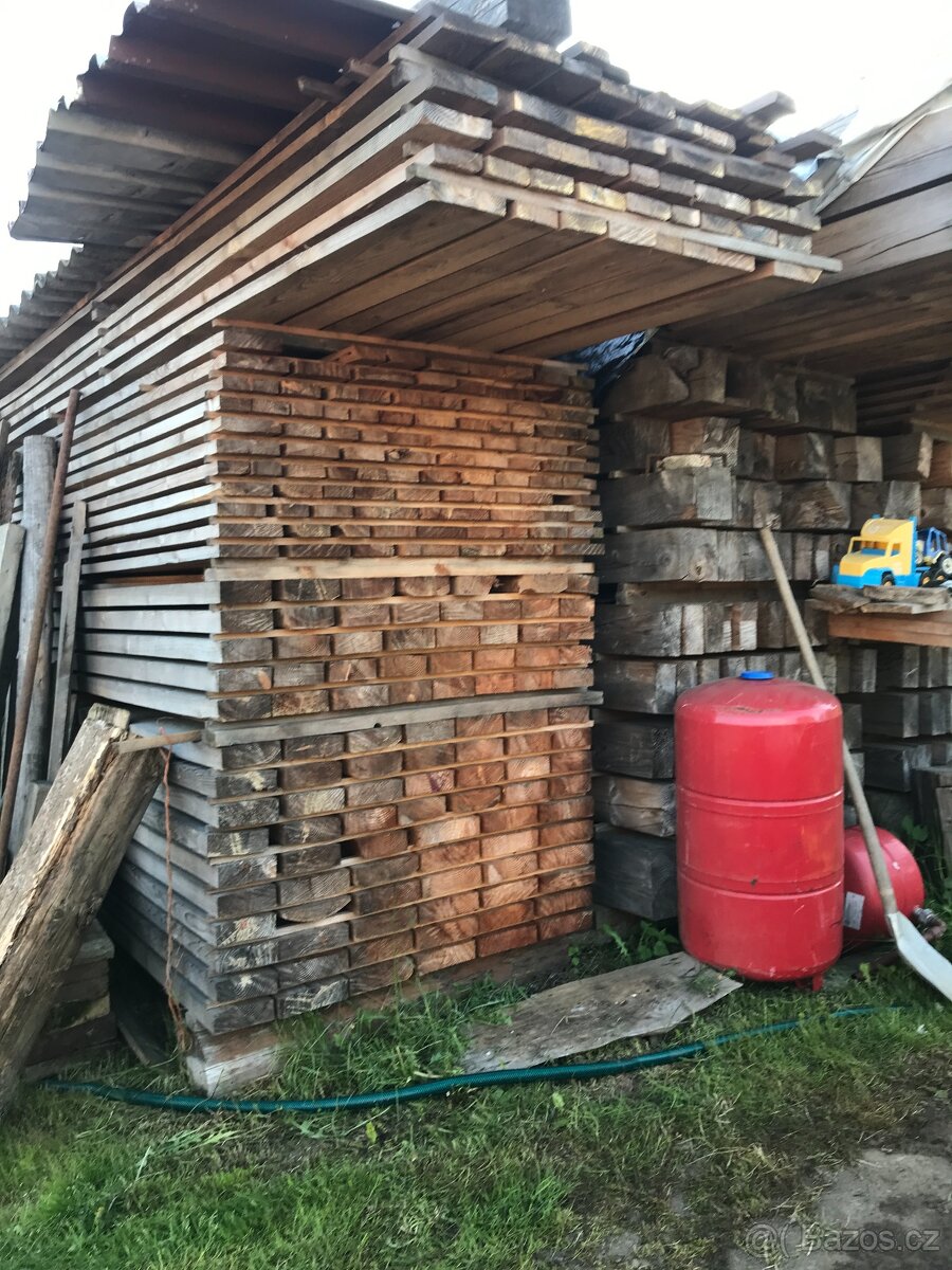 řezivo modřín (prkna, fošny)