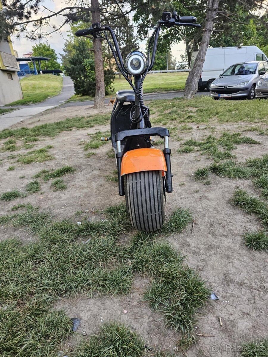 Velká Elektro koloběžka