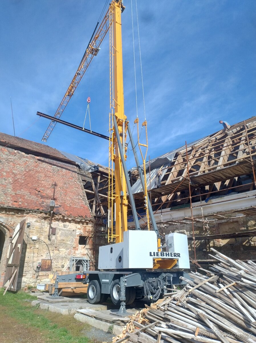 Mobilní jeřáb - LIEBHERR 22 HM