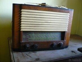 Starožitné rádio